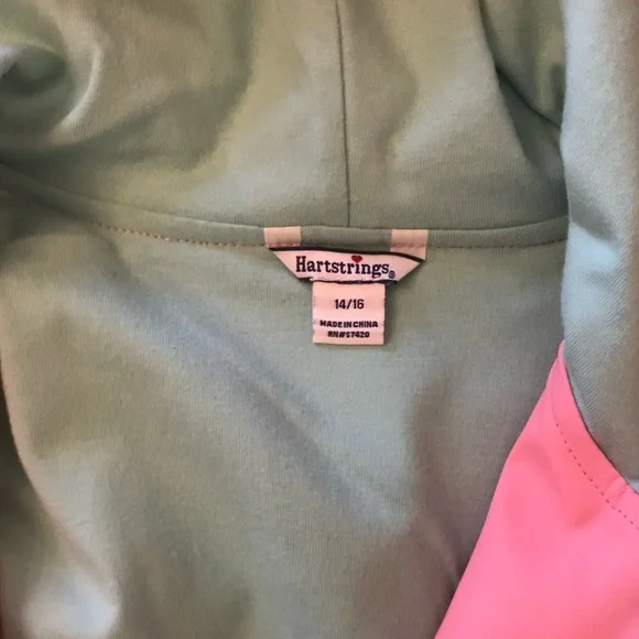 Hartstrings raincoat - Picture 2 of 2